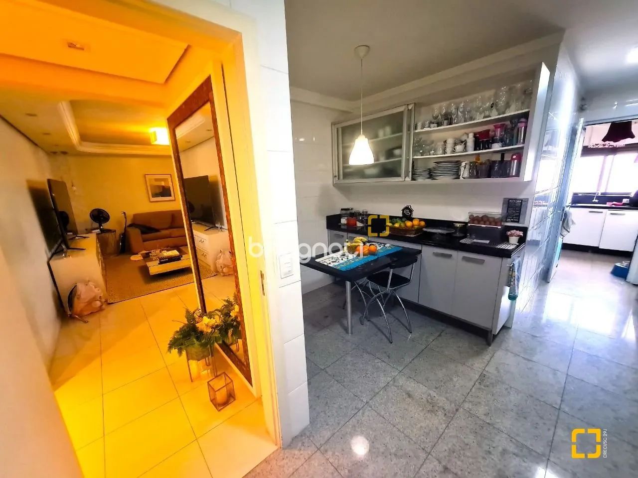 3 Quartos/Suíte, Semimobiliado, 2 Vagas, alto padrão - Foto 2