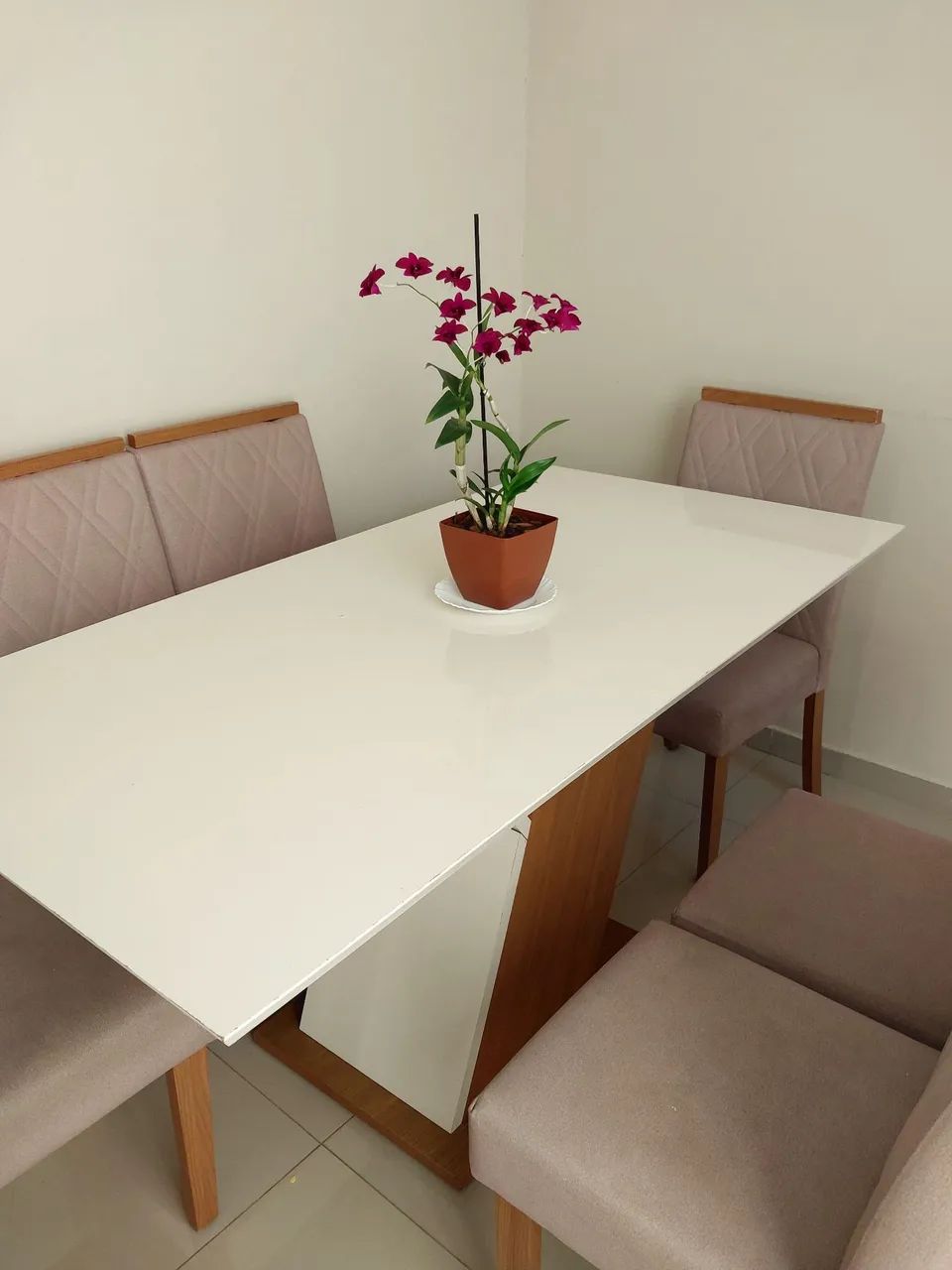 Conjunto de mesa com 6 cadeiras  - Foto 4