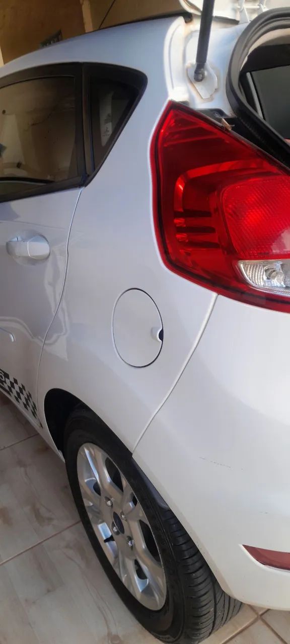 New Fiesta 2015 automático - Foto 5
