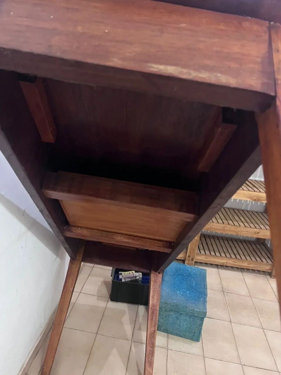Mesa / Escrivaninha de Madeira Maciça - 1,50 m - Ótimo Estado - Foto 4