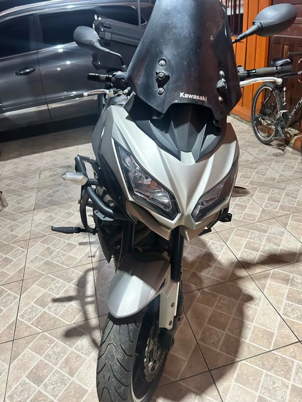Versys 650 cc bem conservada 