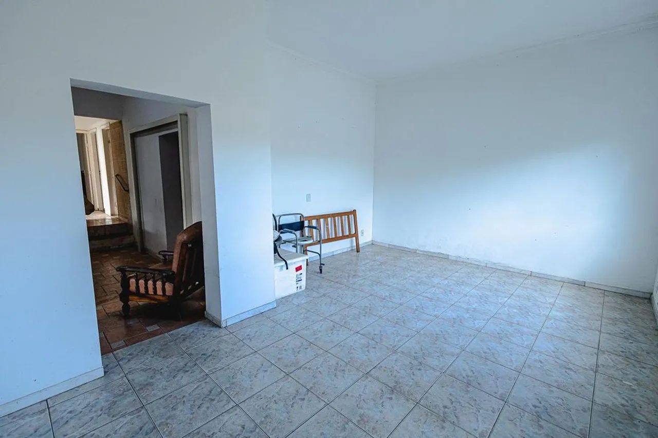 Casa à Venda - São Francisco, 3 Quartos, 500 m2 - Foto 3
