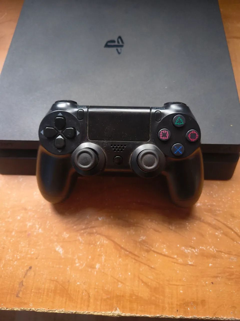 PS4 slim 1tb com 2 controles e 10 jogos  - Foto 3