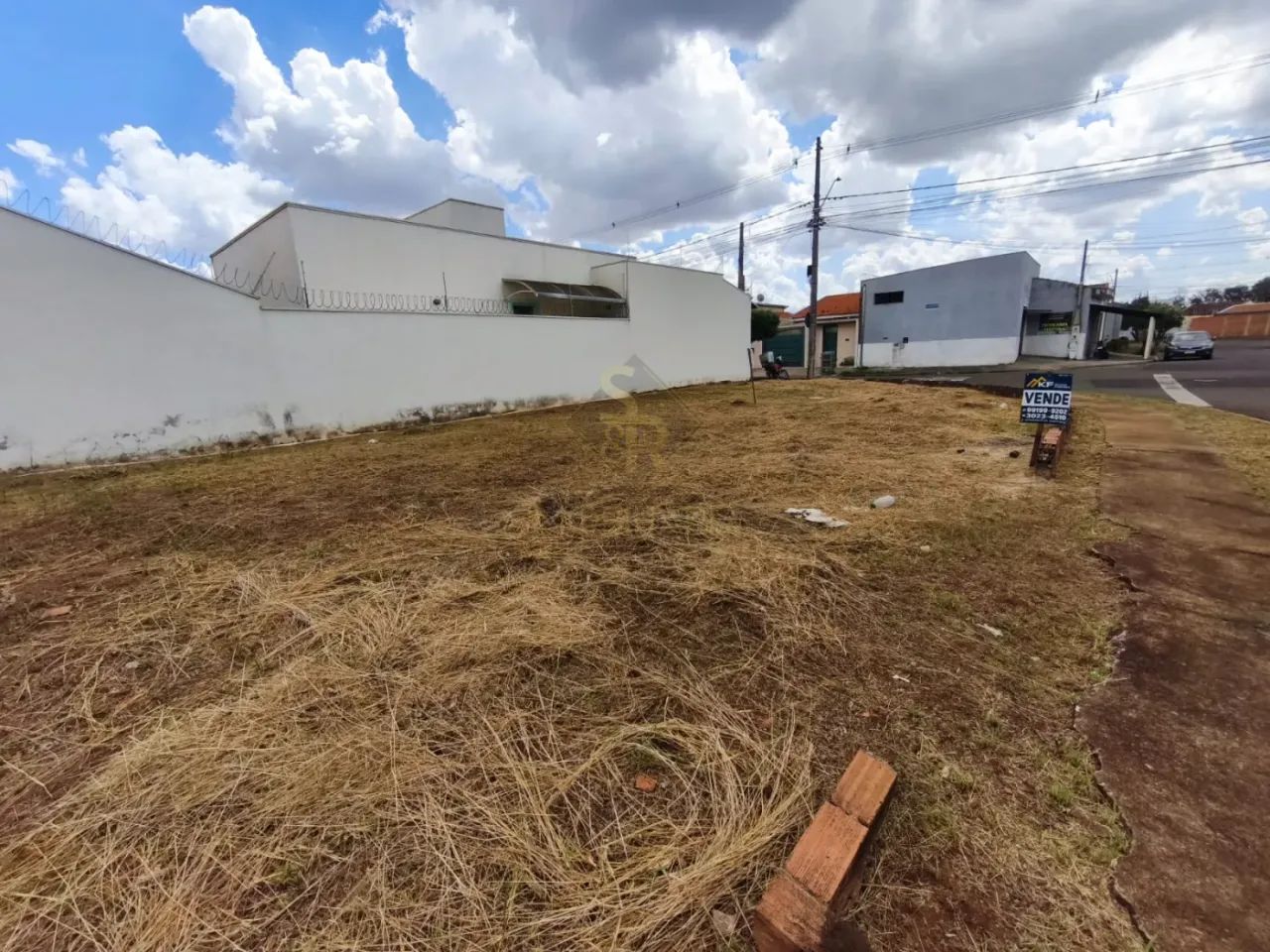 Lote/Terreno à venda com 180 m² no bairro Jardim Ângelo Jurca - Ribeirão Preto/SP