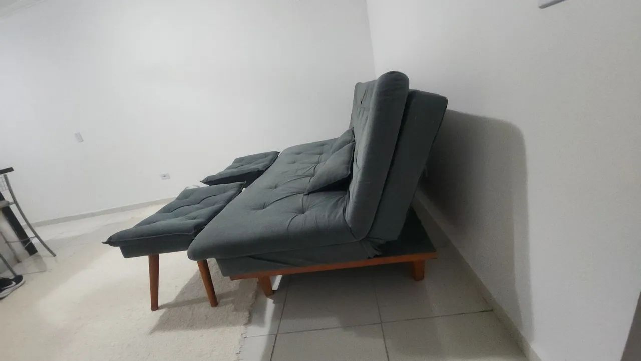 Sofá cama reclinável com duas banquetas - Foto 2