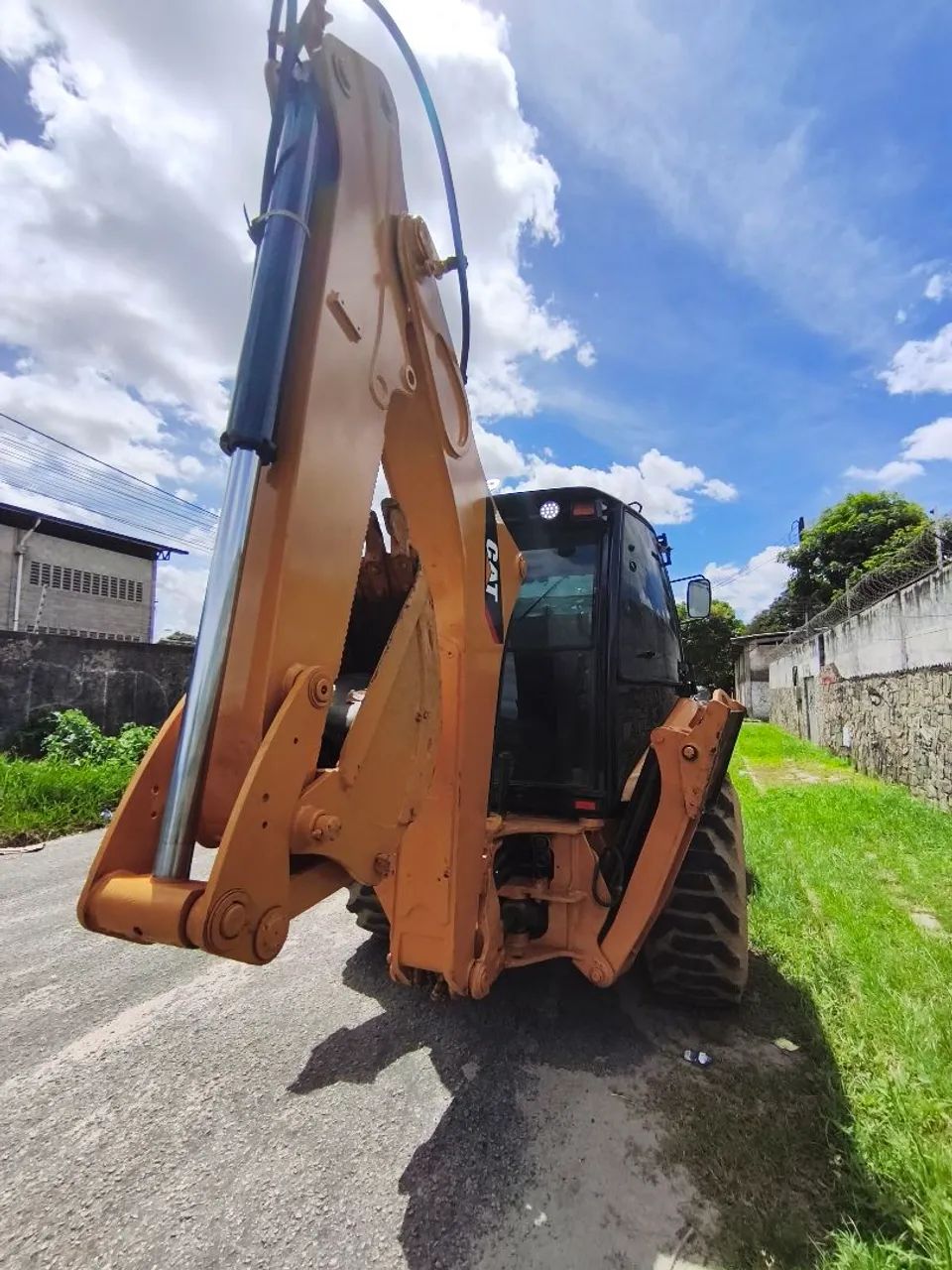 RETROESCAVADEIRA CAT 416E - Foto 5