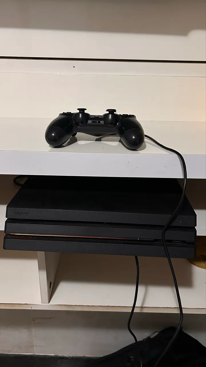 PS4 PRO 1TB