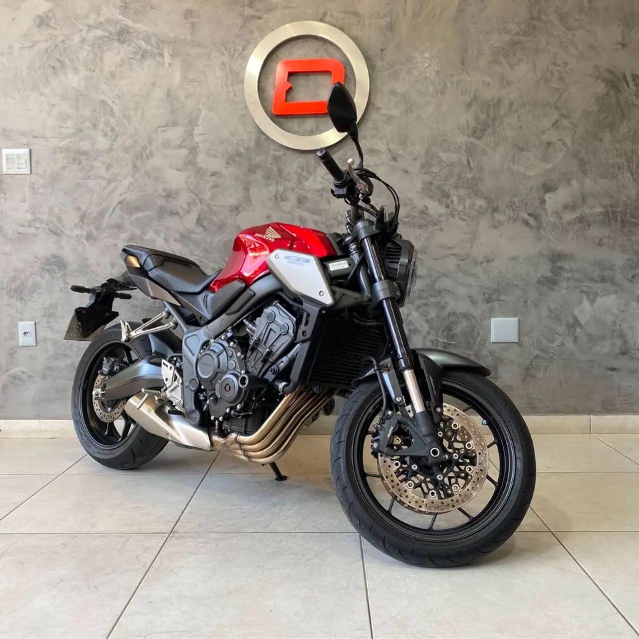 CB 650R - Foto 4