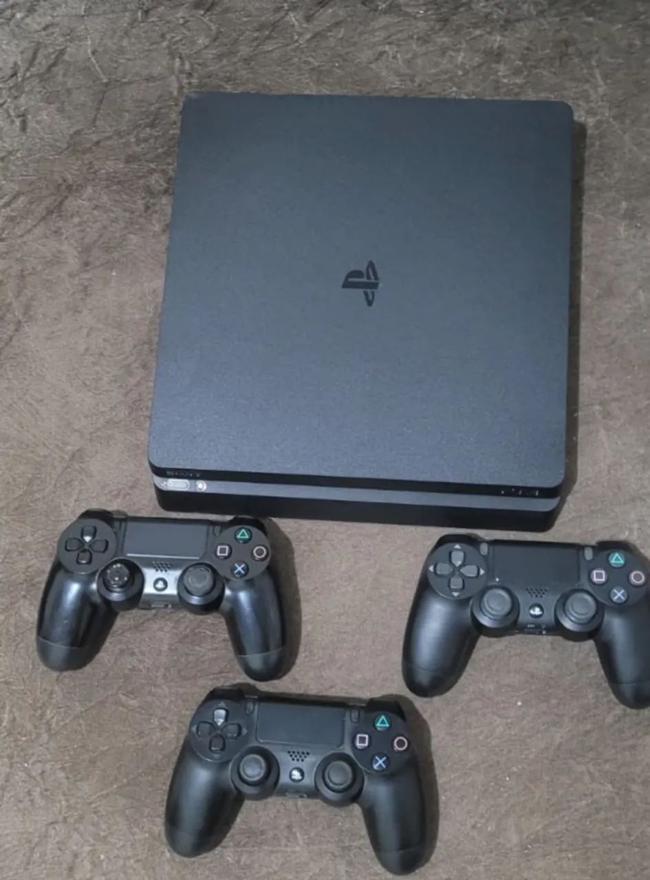 PS4 PLAYSTATION + 3 CONTROLES  - Foto 2
