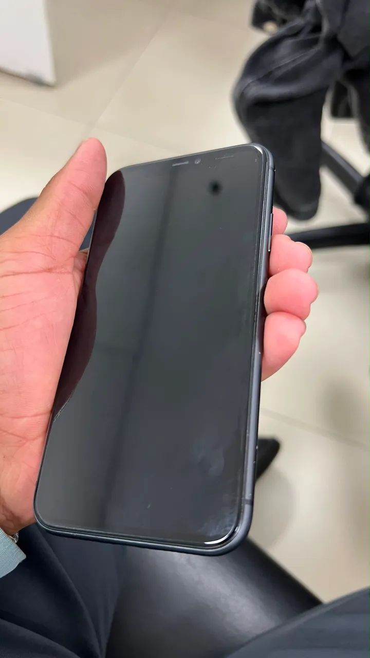 iPhone 11 (128 GB)