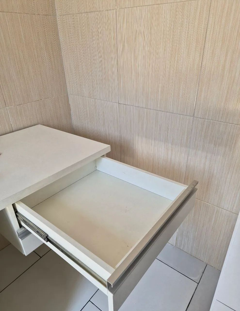 Mesa MDF Branca (2 Gavetas) - Foto 4