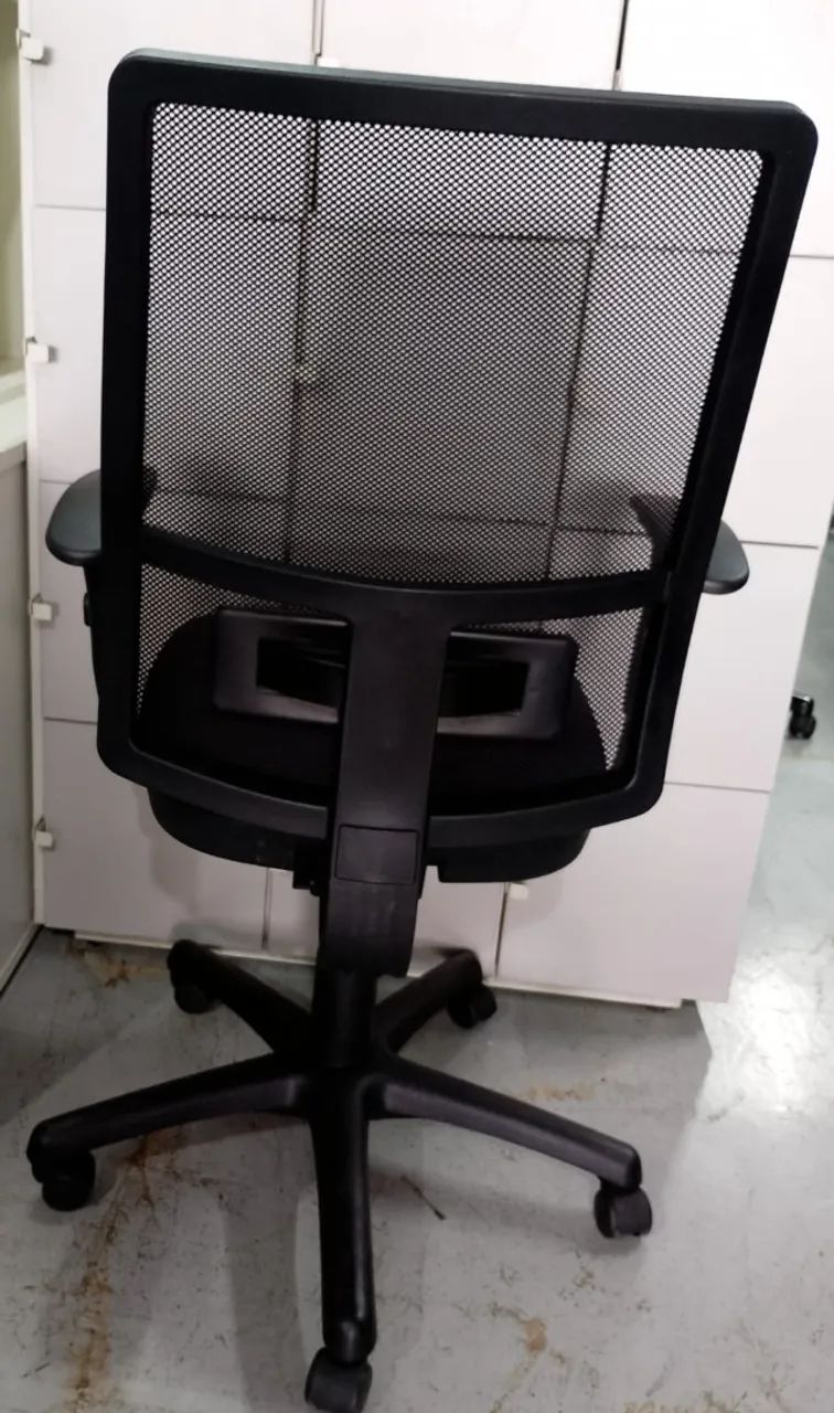 Cadeira de escritório  Flexform - Modelo Presidente - Foto 2