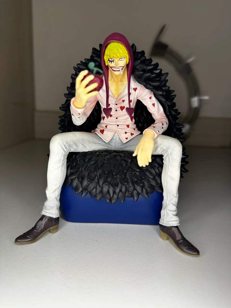 Bandai figuarts zero- one piece- donquixote rosinante(corazon) exclusive LER DESCRIÇÃO 