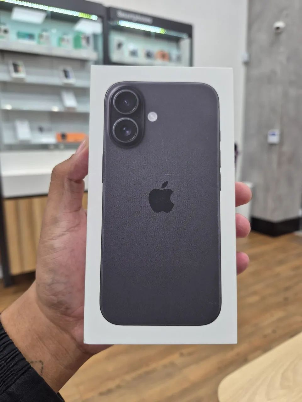 IPHONE 16 256GB (LACRADO)
