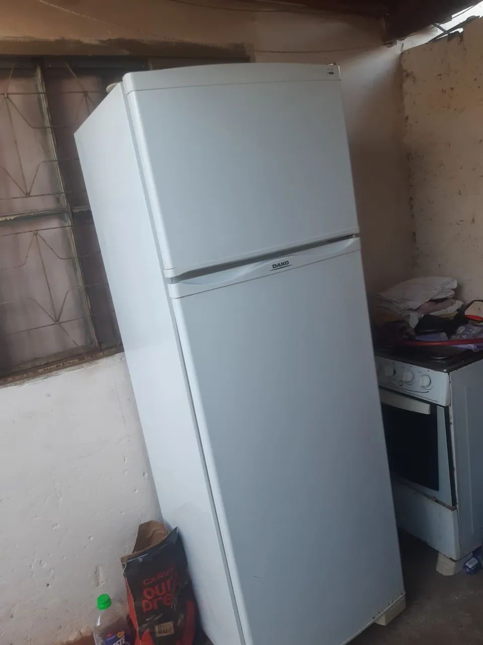 Geladeira simi nova, bem conservada funcionando perfeitamente! - Foto 4