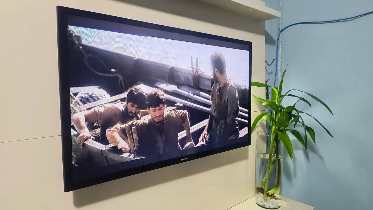 Smart TV 32 semi nova 