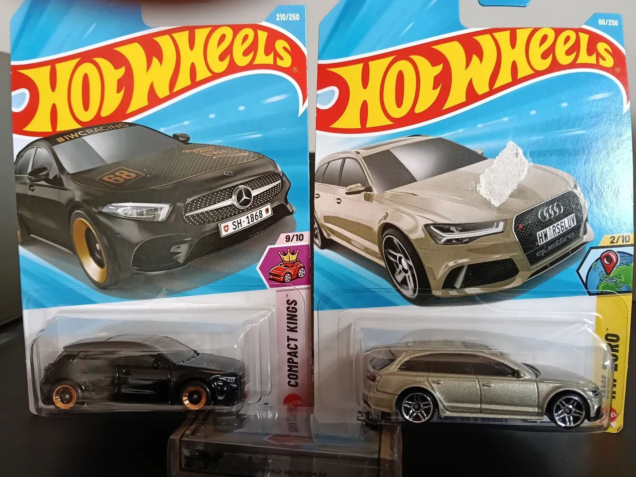 Dupla Hotwheels audi RS 6 Avant 2017 e Mercedes Benz class a 2019