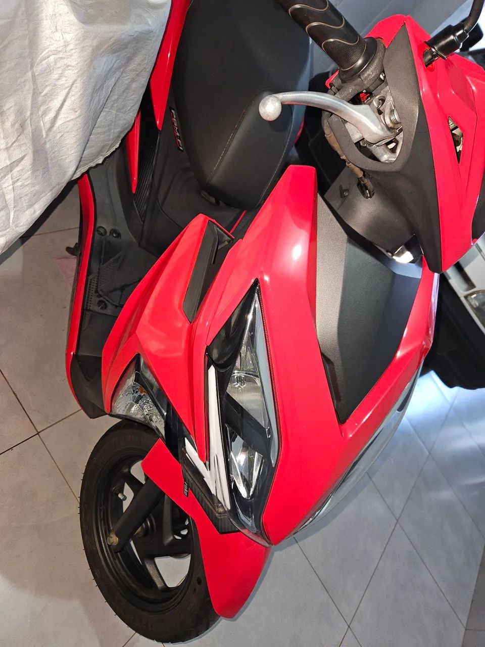 Elite 125, único dono, perfeito estado