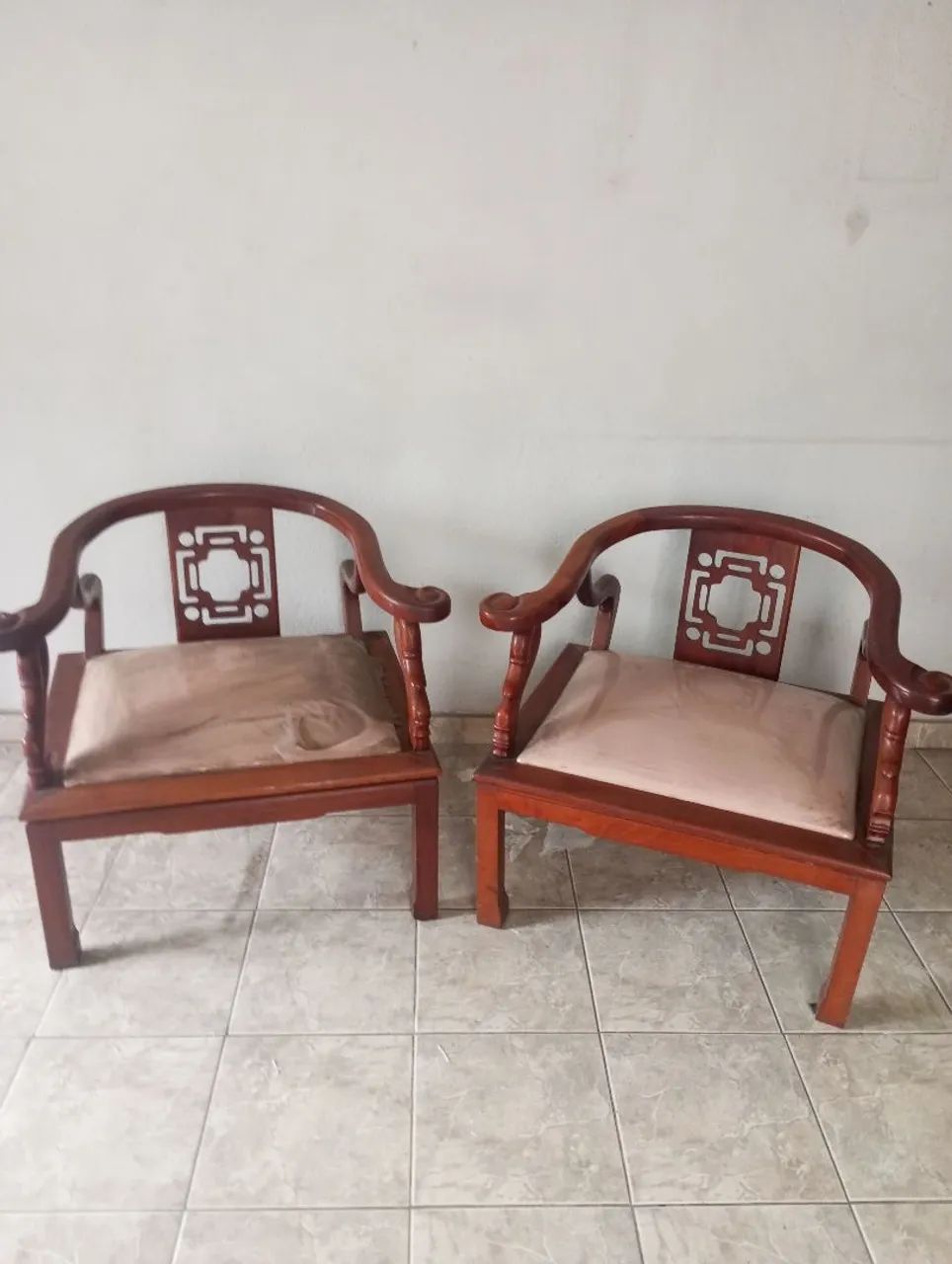 Cadeiras estilo colonial - Foto 3