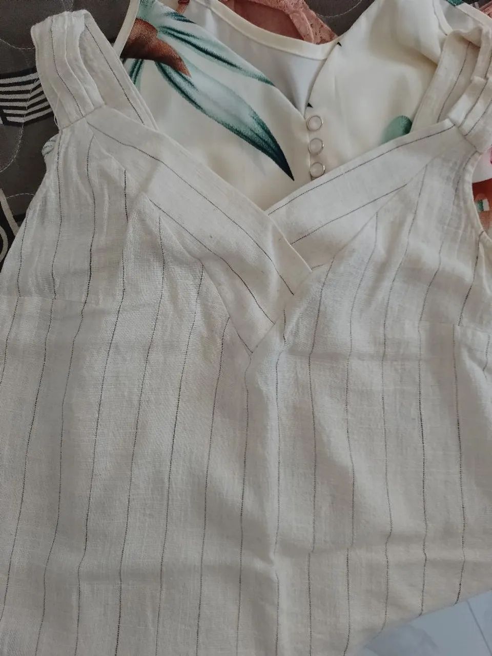 Saias e blusas 3 de cada  - Foto 3