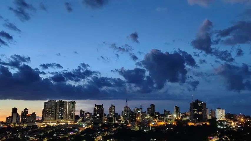 Tranquilidade. Apartamento 3 quartos (1 suíte) próximo ao centro