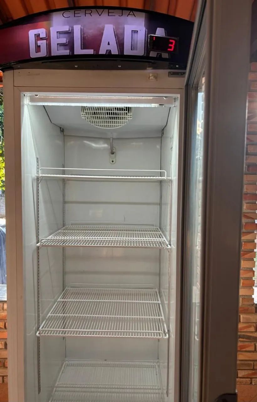 紙一重 Freezer refrigerador expositor - Geladeiras e Freezers - Campinho