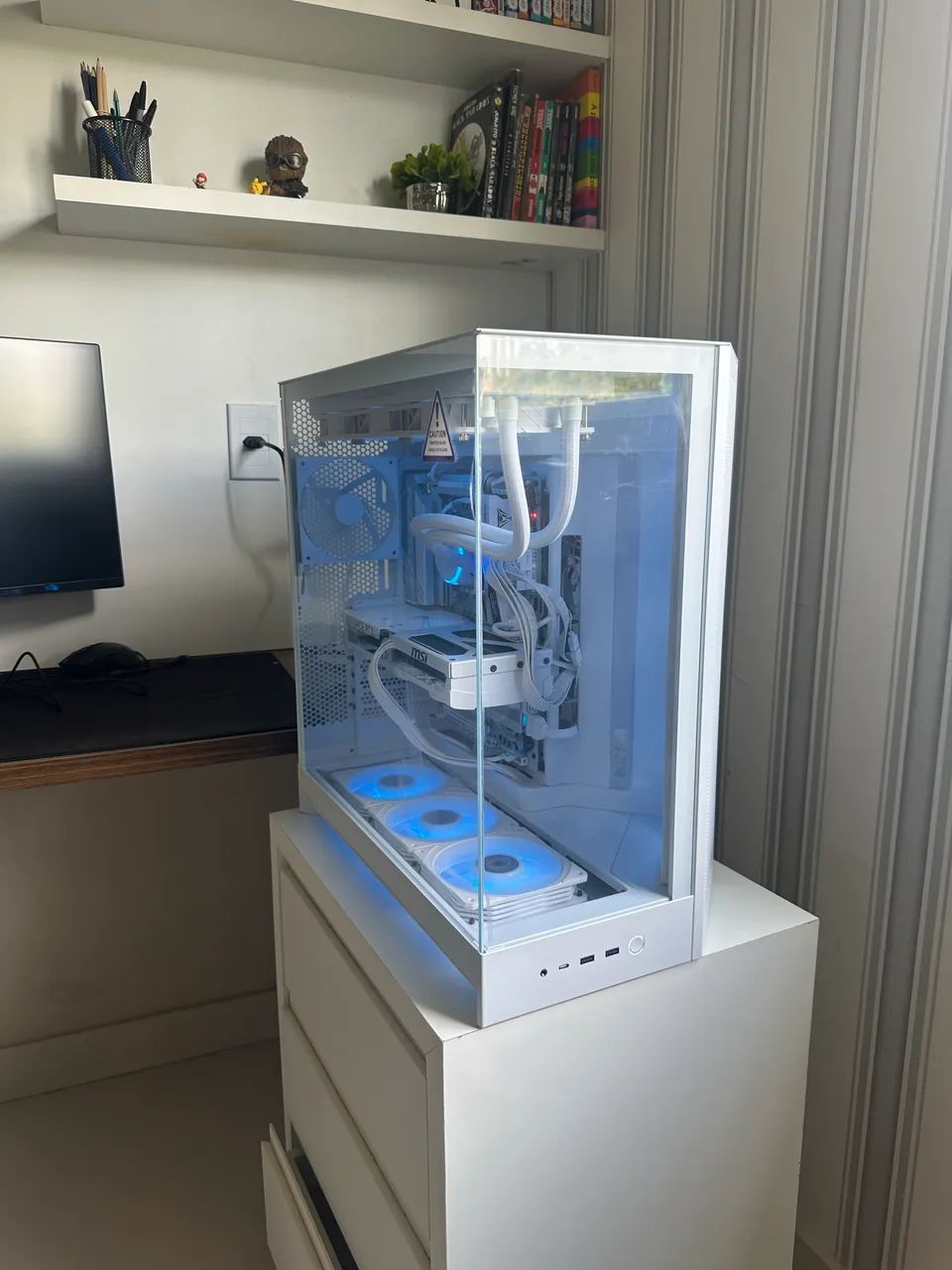 PC GAMER BRANCO, AMD RYZEN 7 9800X3D, RTX 5080, 32GB DDR5 - Foto 3