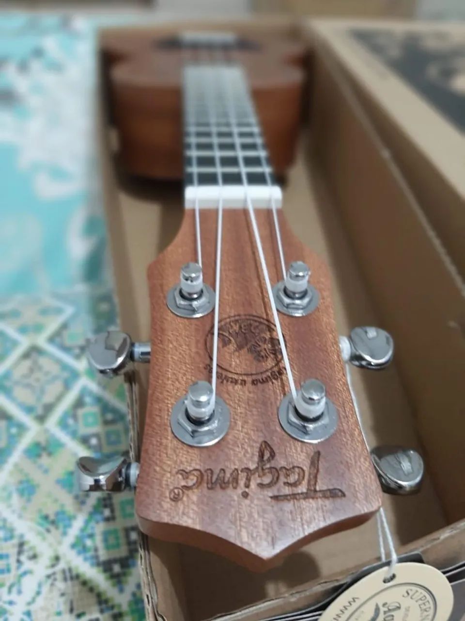 Ukulele Tagima 23k - Foto 2