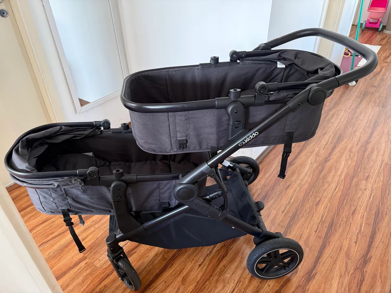 Carrinho de bebê para gêmeos - kiddo 