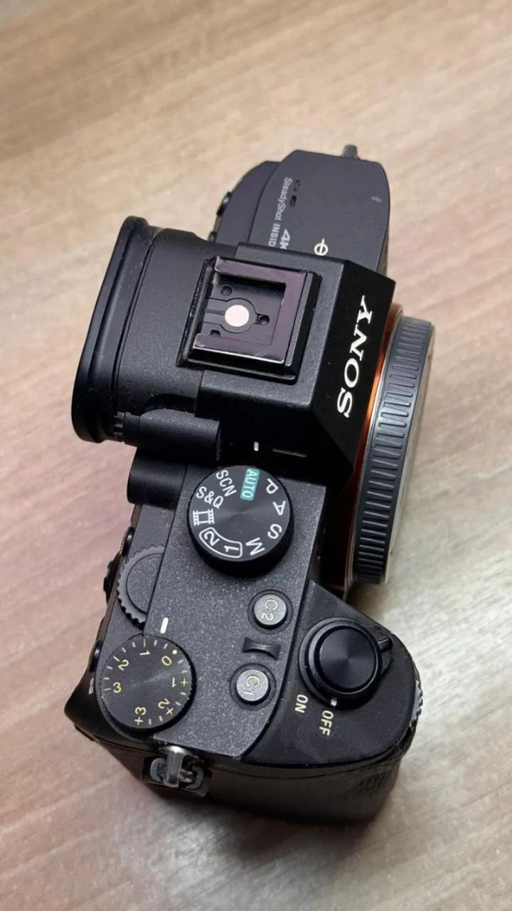 Câmera Sony A7iii em excelente estado - Câmeras e Filmadoras