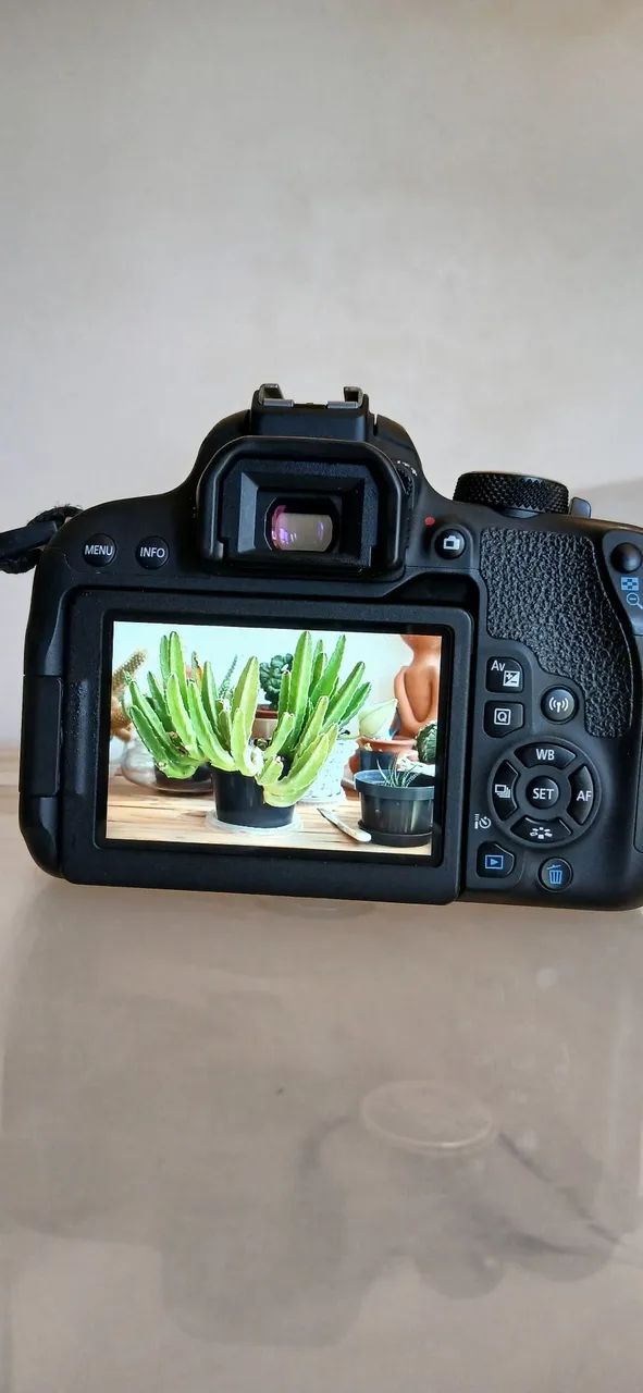 CÂMERA CANON T7i - Foto 2