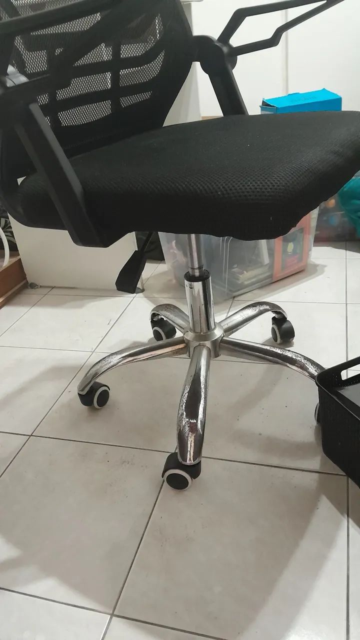 Cadeira Giratória para escritório  - Foto 4