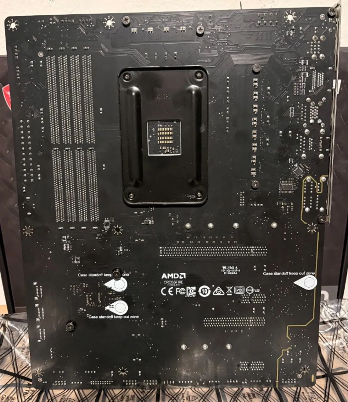 Placa Mãe MSI MAG B550 TOMAHAWK - Foto 3