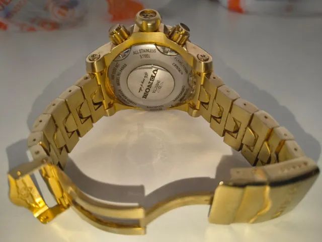 Relógio Invicta Venom Reserve Dourado - Foto 2