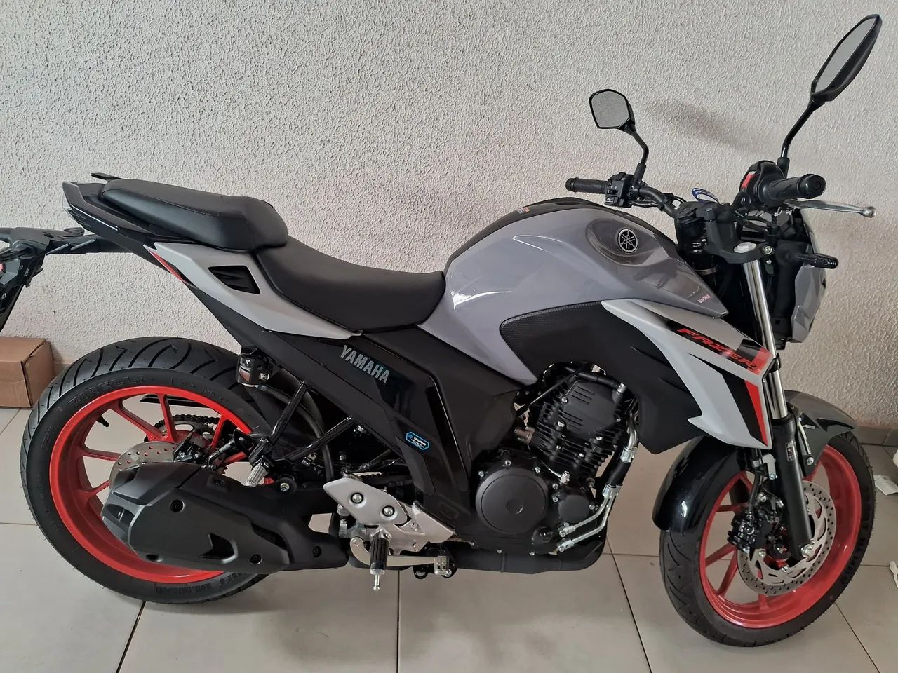 FZ 25  - Foto 4