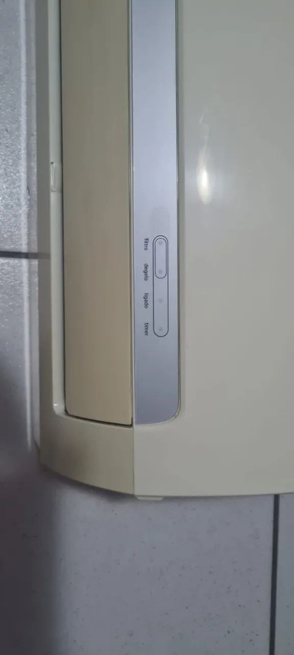 vendo ar condicionado Sprit 12 mil BTUs pouco uso ou troco por tv smart de 43 polegadas  - Foto 5