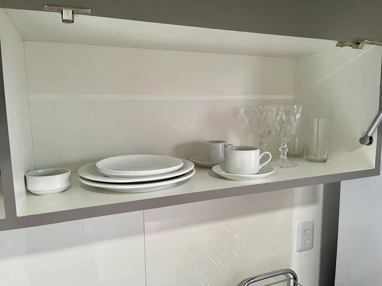 LINDO APARTAMENTO MOBILIADO - Foto 4