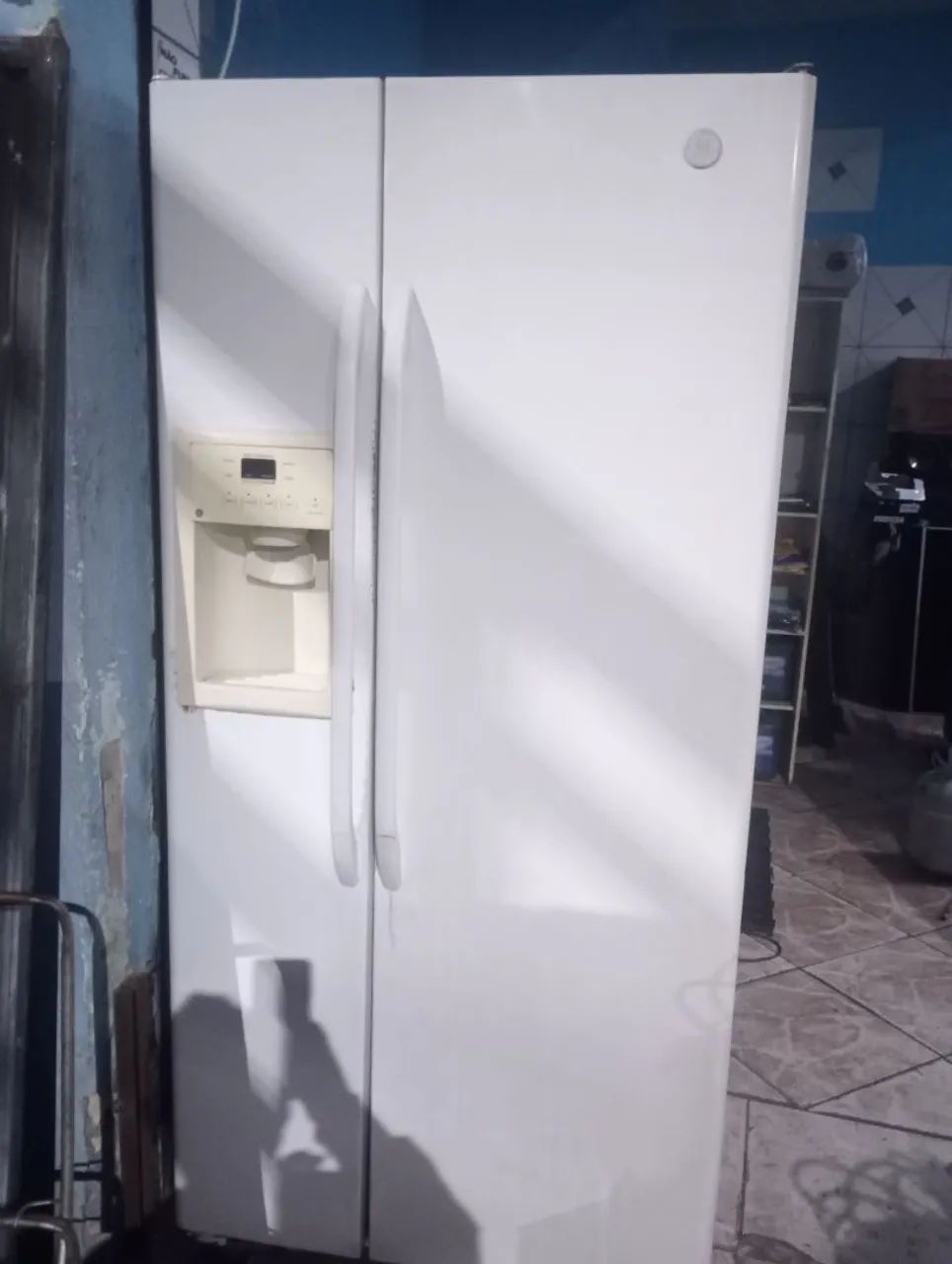 Geladeira branca funciona bem  - Foto 3