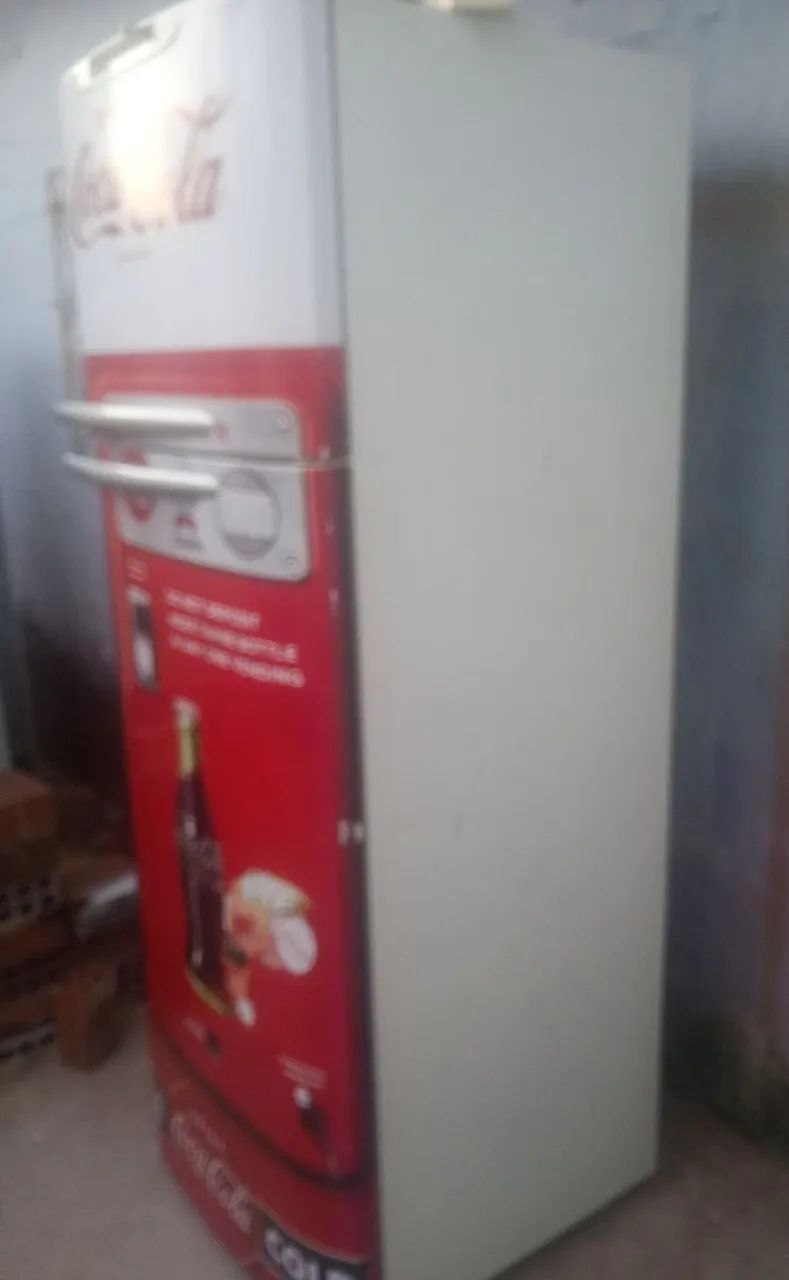 vendo geladeira Eletrolux 