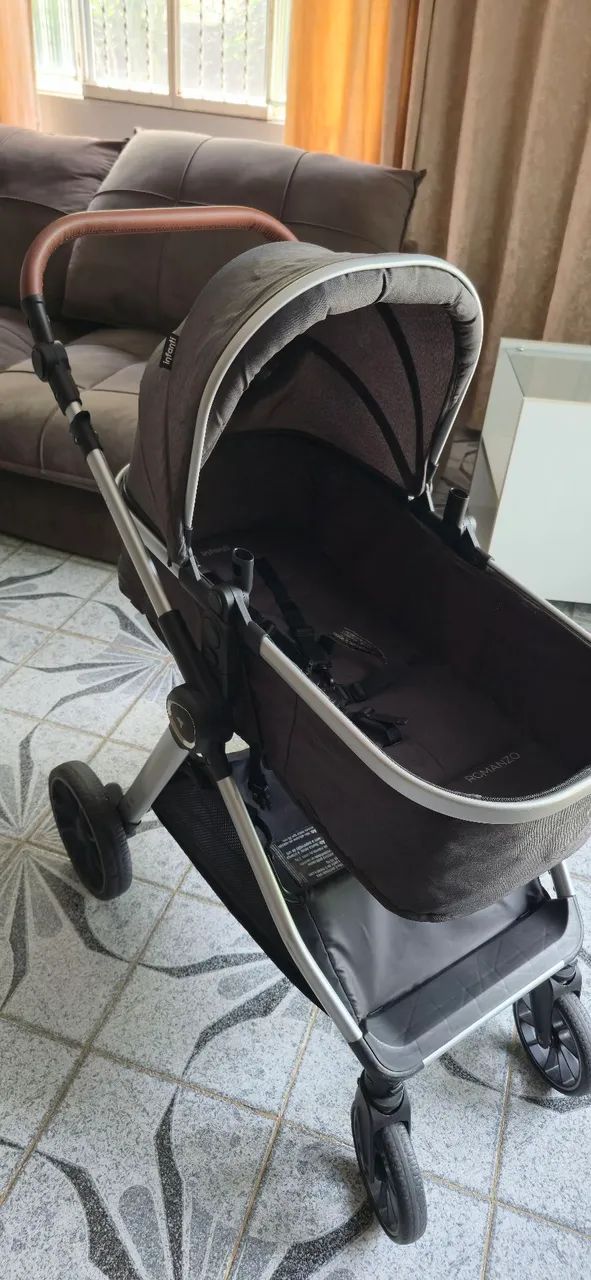 Carrinho de bebê borigoto 