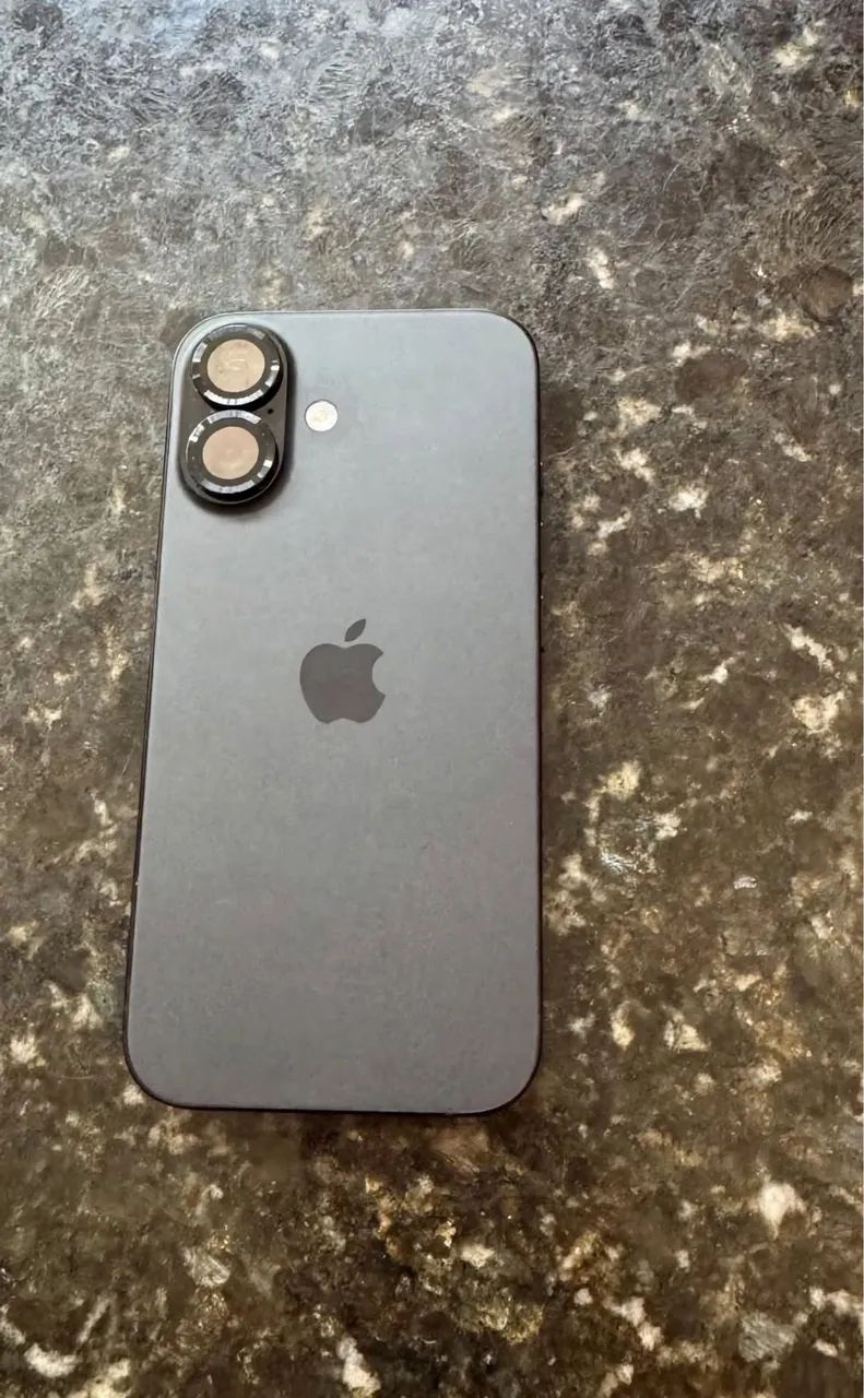 IPHONE 16 - Foto 3