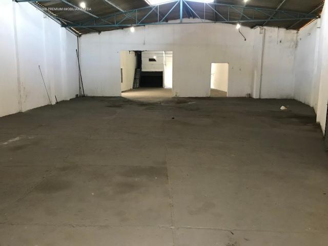 Galpão no bairro industrial, com +-700m² - Foto 7