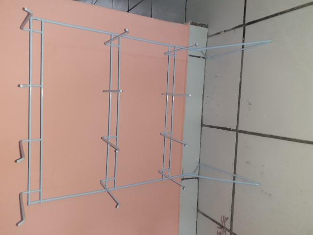 Expositor de brincos e outros - Foto 2