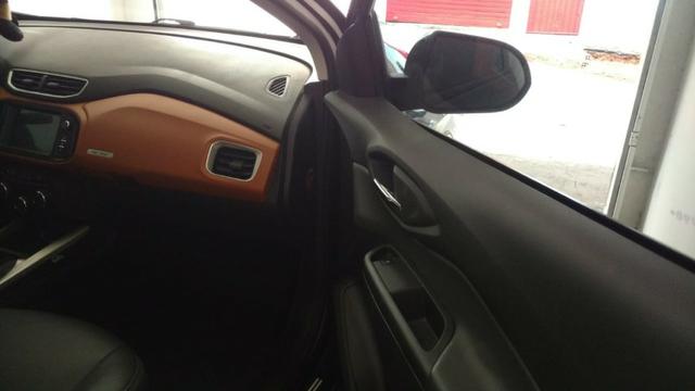 Vendo Onix Activ 1.4 Automático - Foto 2