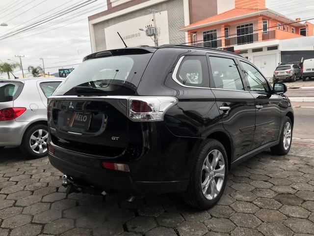 Outlander GT 3.0 4x4 7Lugares 2015 - Foto 6