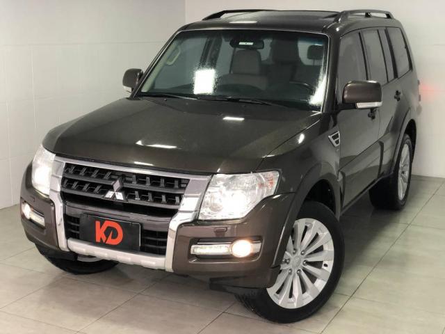 Mitsubishi Pajero Full Full 3.2 HPE 4x4 AT 7 Lugares