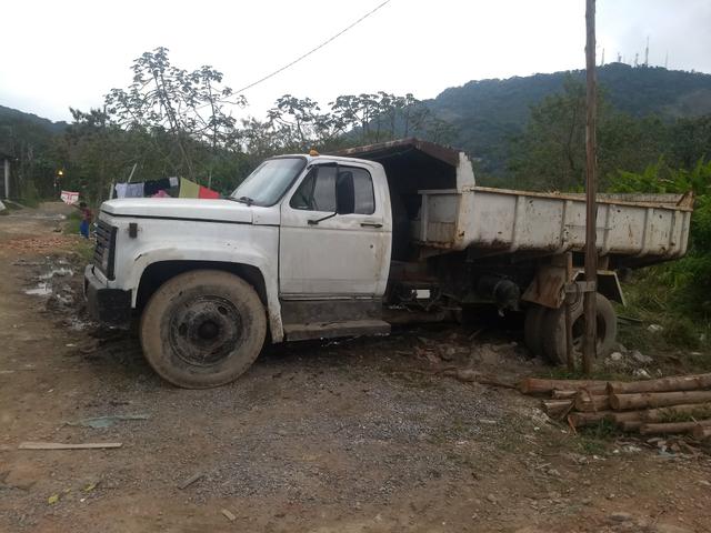 Vende esse caminhão basculante - Foto 5
