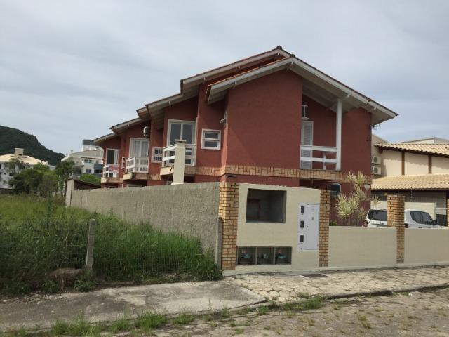 Vendo Sobrado nos Ingleses, 600m da praia - Foto 11