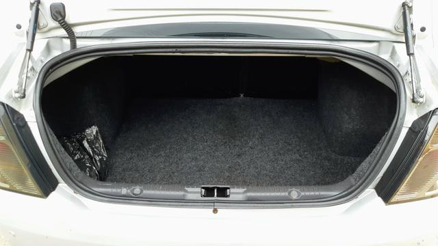 Ford Fiesta Sedan 1.6 2012/12 Prata Completo - Foto 13