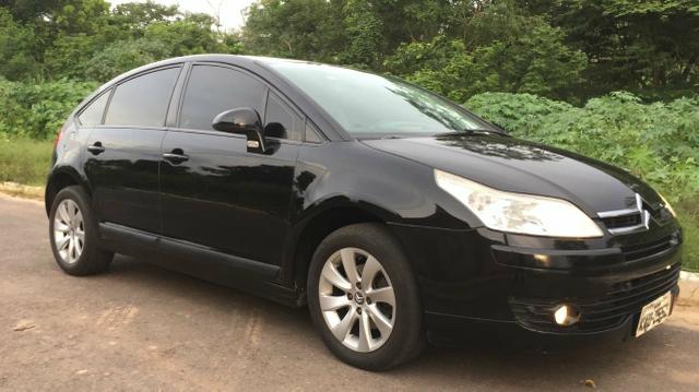 Citroen c4 hatch suspensão nova e 4 pneus novos - Foto 2